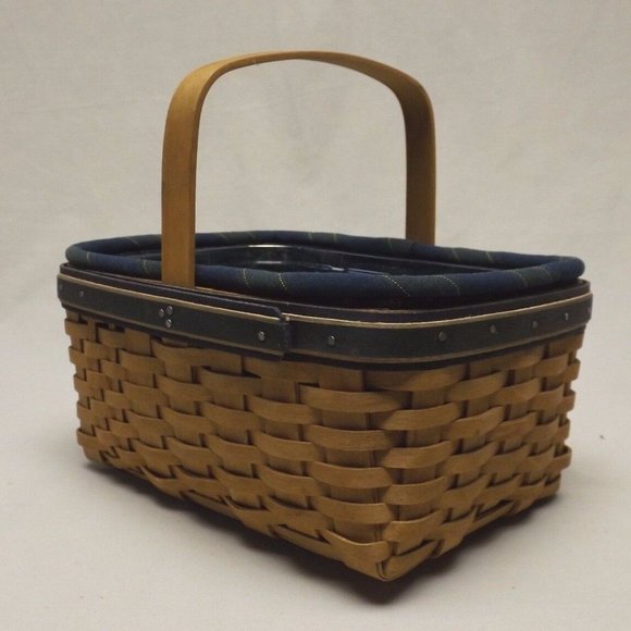 Longaberger 2007 Collectors Club Member Basket w/Liner & Protector Family Signed - Picture 8 of 13